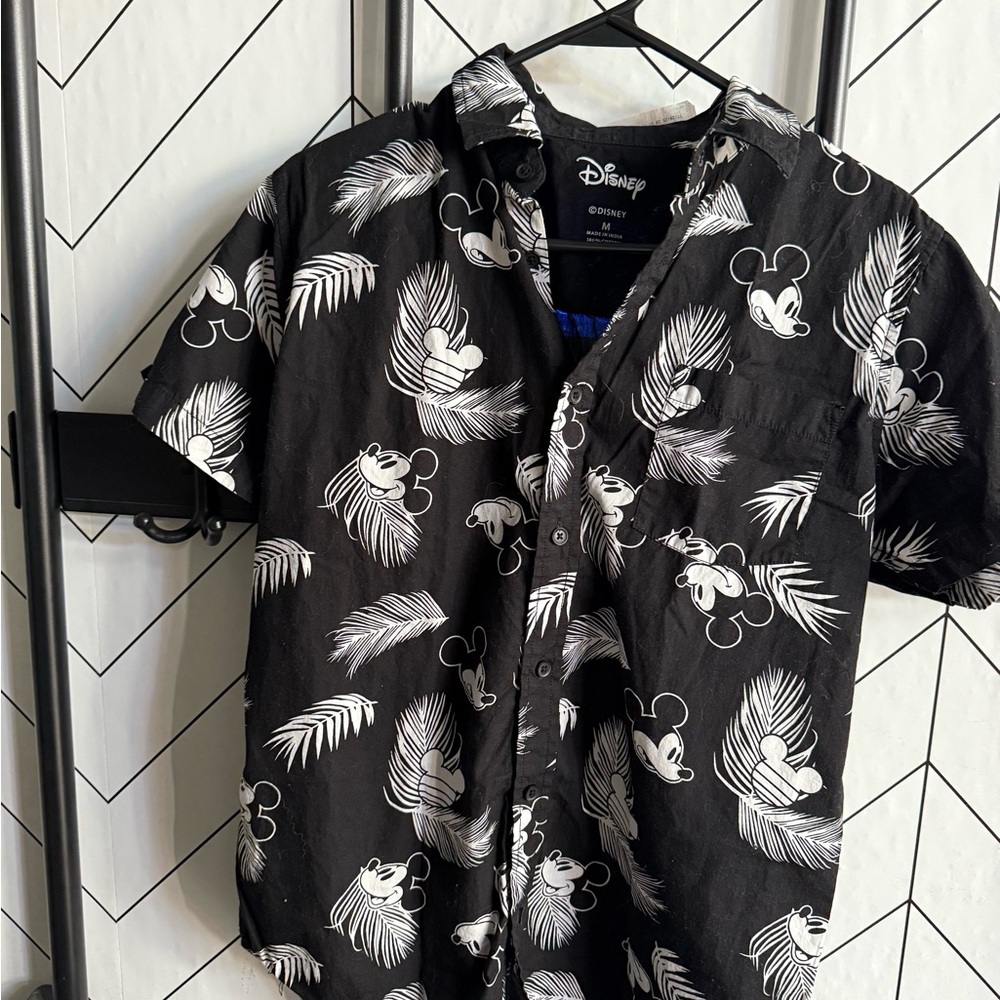 Disney Men's Black and White Mickey Mouse Leaf Shirt